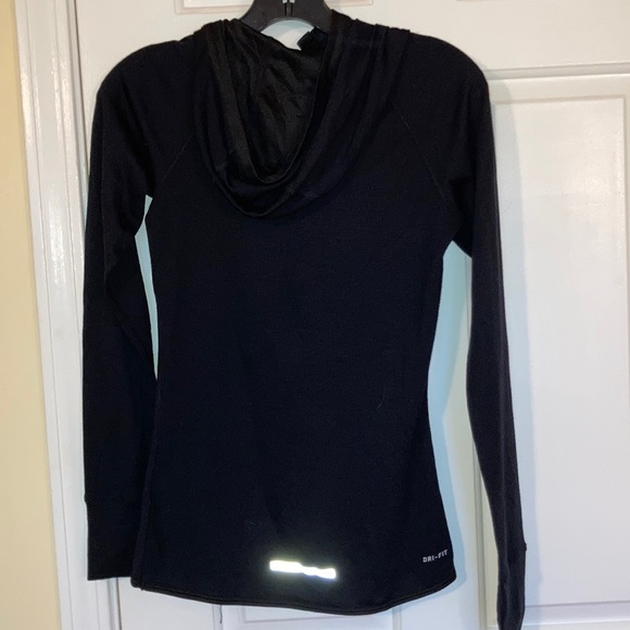 Black Nike running snap button quarter zip - Picture 2 of 4